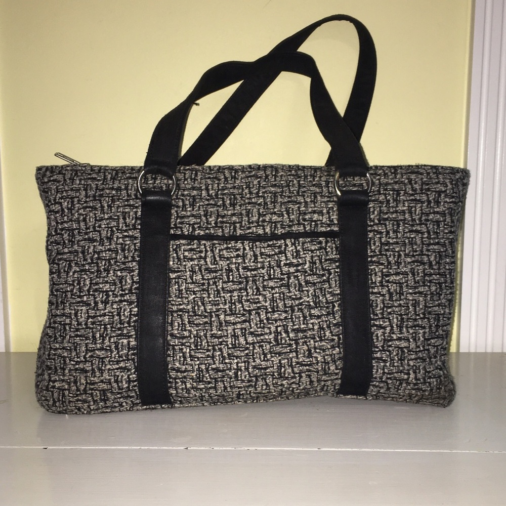 Betmar New York Black/White Handbag